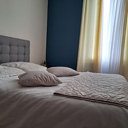 Chambre privée dans appartement WC et SDB communes Nîmes Esterno foto