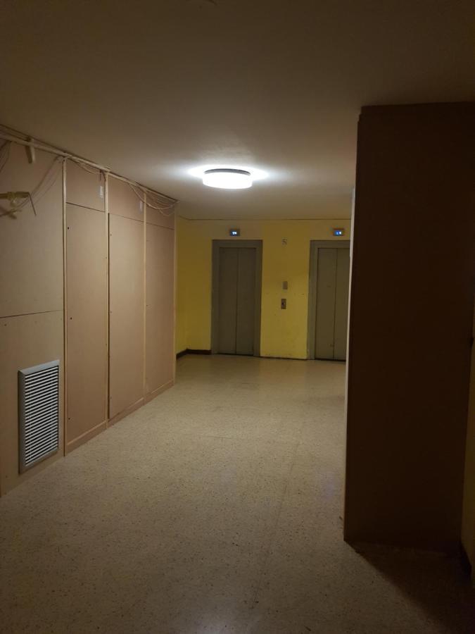 Chambre privée dans appartement WC et SDB communes Nîmes Esterno foto