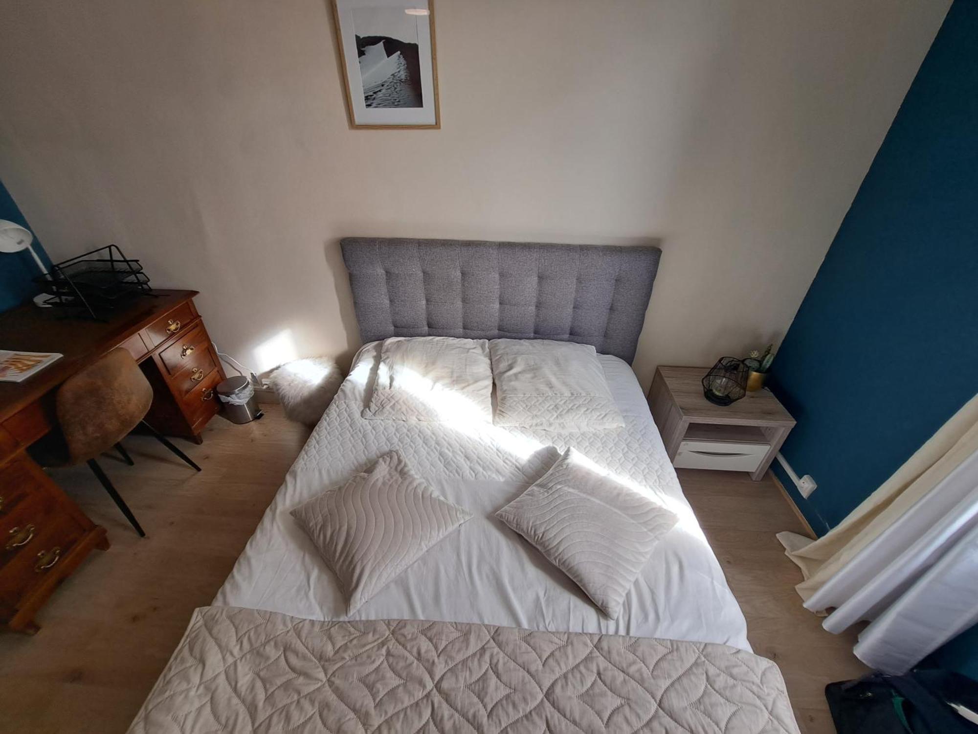Chambre privée dans appartement WC et SDB communes Nîmes Esterno foto